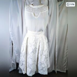 2 pc:White House Blck Market Floral Midi Skirt,Chloe K,Sleeveless Top, Ivory, XS